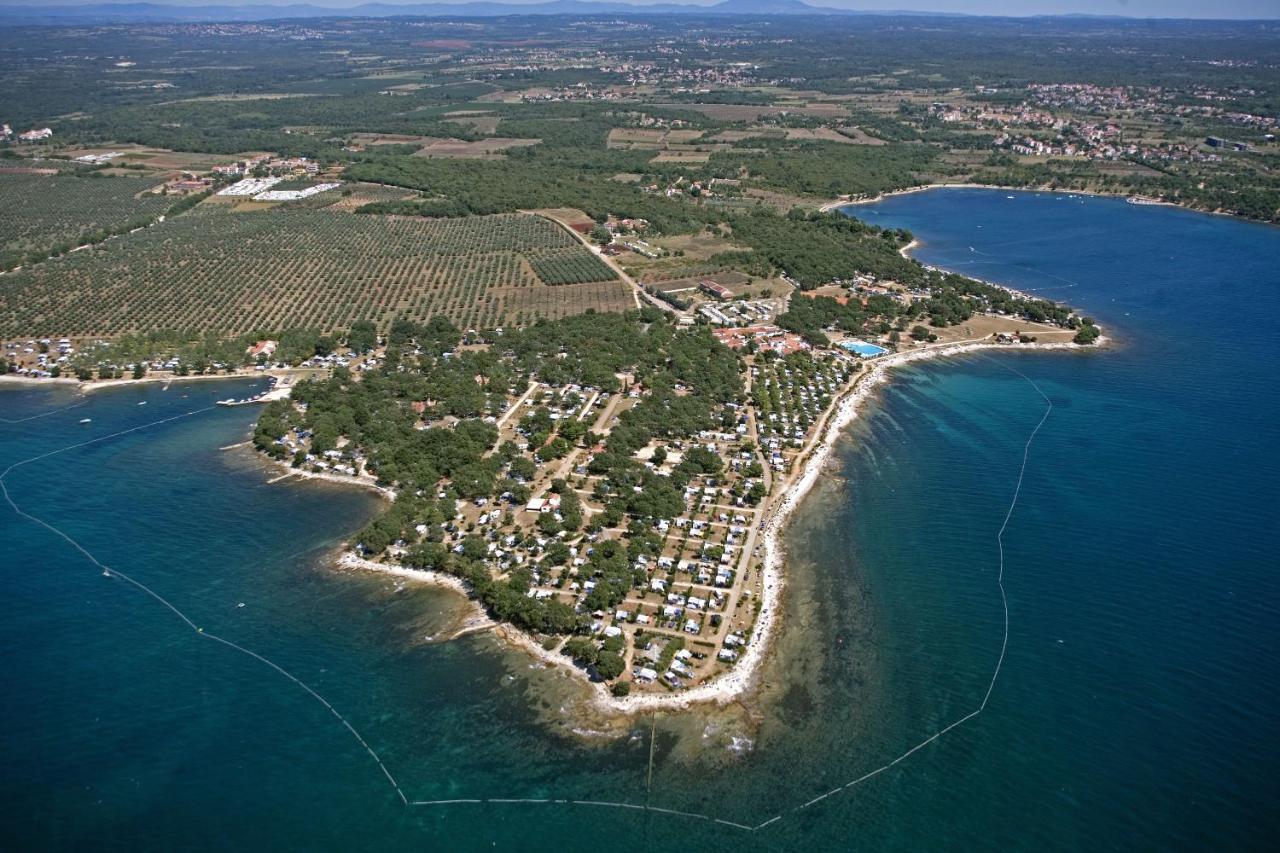 Eurocamp Mobile Homes At Fkk Naturist Campsite Ulika Poreč Exterior foto